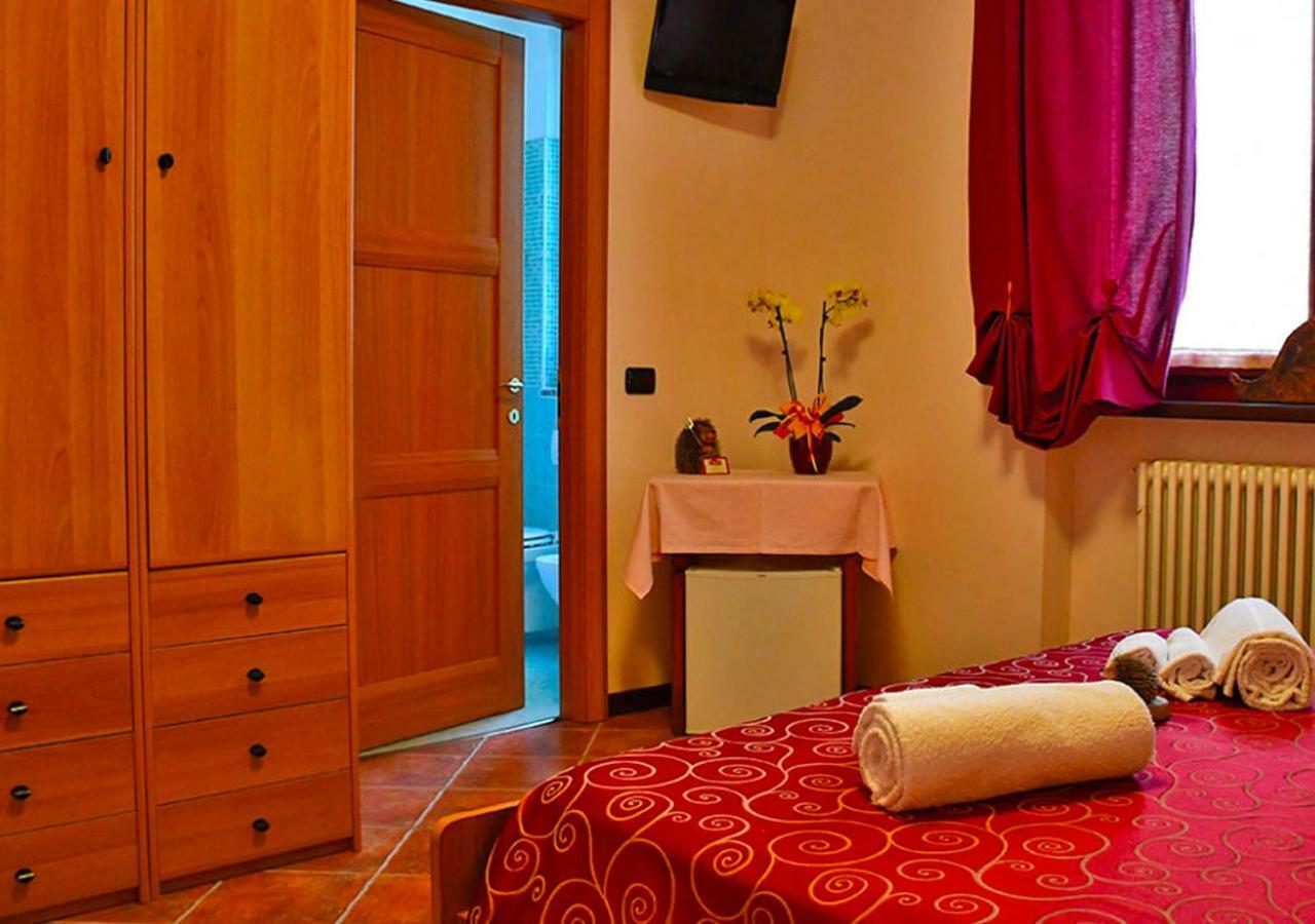 Bed And Breakfast Il Riccio Ceva ภายนอก รูปภาพ